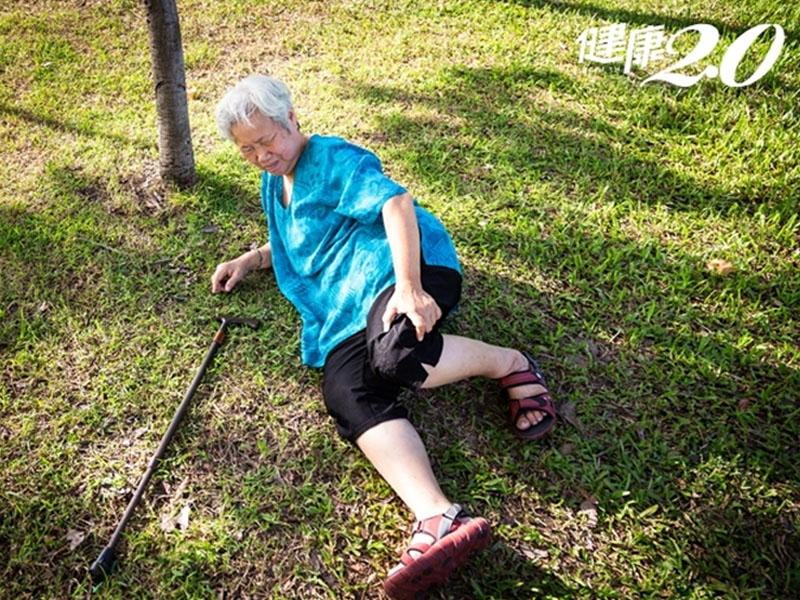 喝牛奶補鈣？這些高鈣神物才是存骨本高手！補鈣再多吃4食物留住鈣質效果好