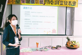 癌症關懷基金會營養師楊川瑩表示，本次調查對象針對北、中、南部六縣市國小三至六年級學生進行問卷填寫，共回收3萬4077份；調查也發現，愈高年級學童愈挑食。 記者簡浩正／攝影